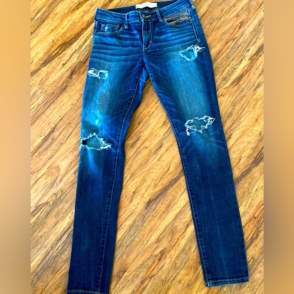 Abercrombie & Fitch Ripped Blue Jeans in Size 28👖